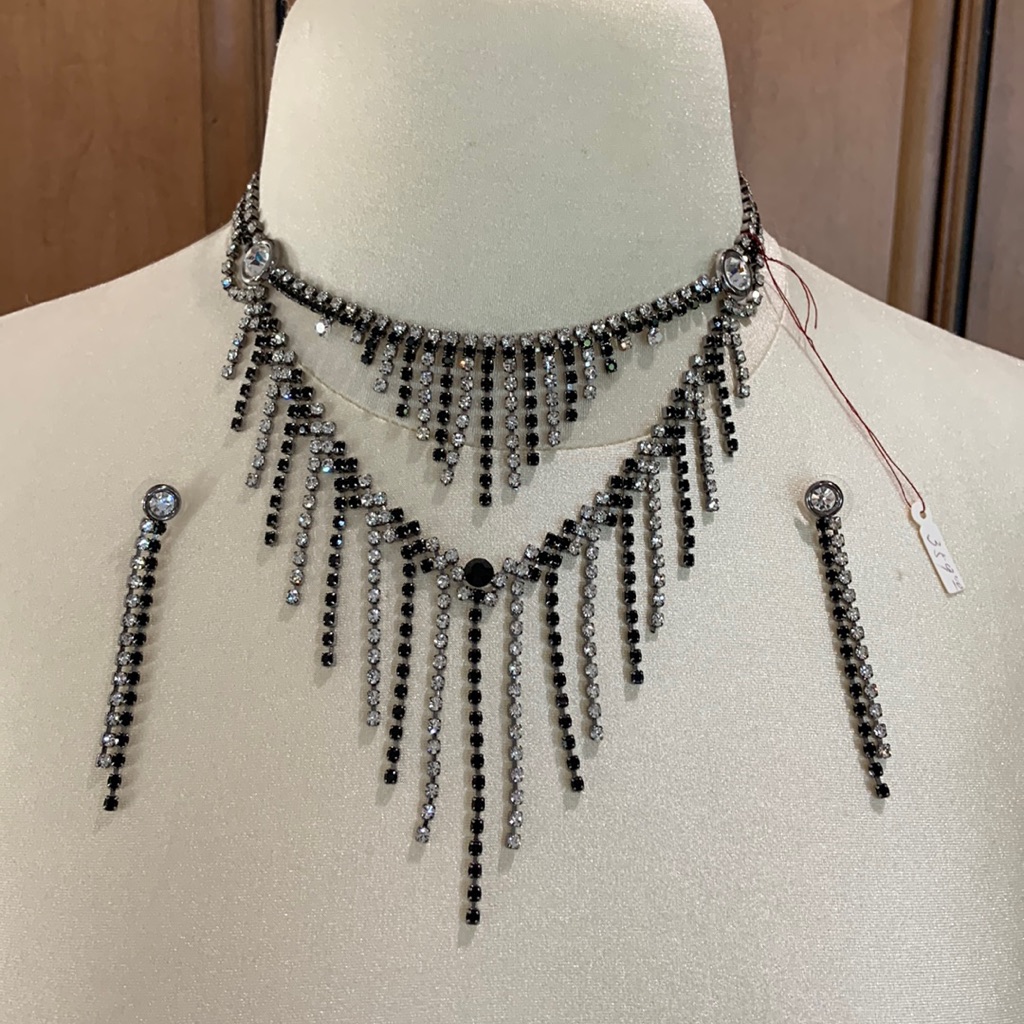 Gorgeous Black & Rhinestone Statement Necklace W Matching Earrings. Nwt